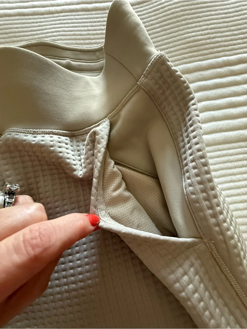 Lululemon athletica waffle/knit High-Rise Jogger Pants in Beige New without Tags